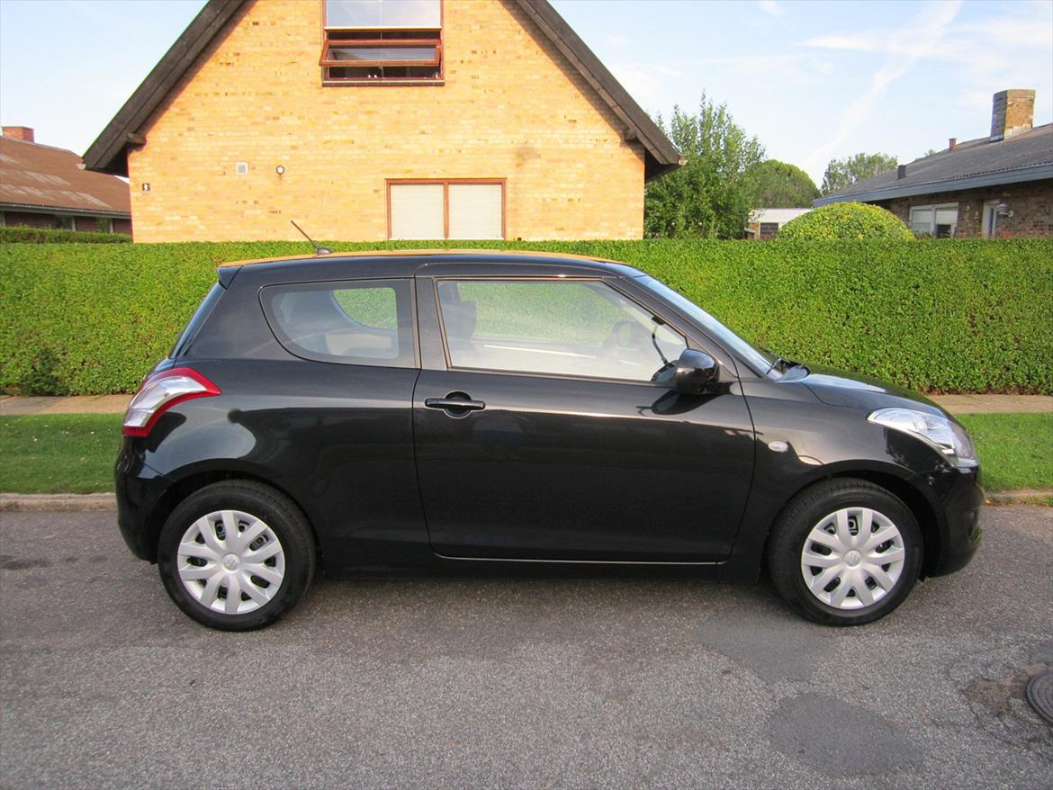 Suzuki Swift GL Aircon ECO billede 8