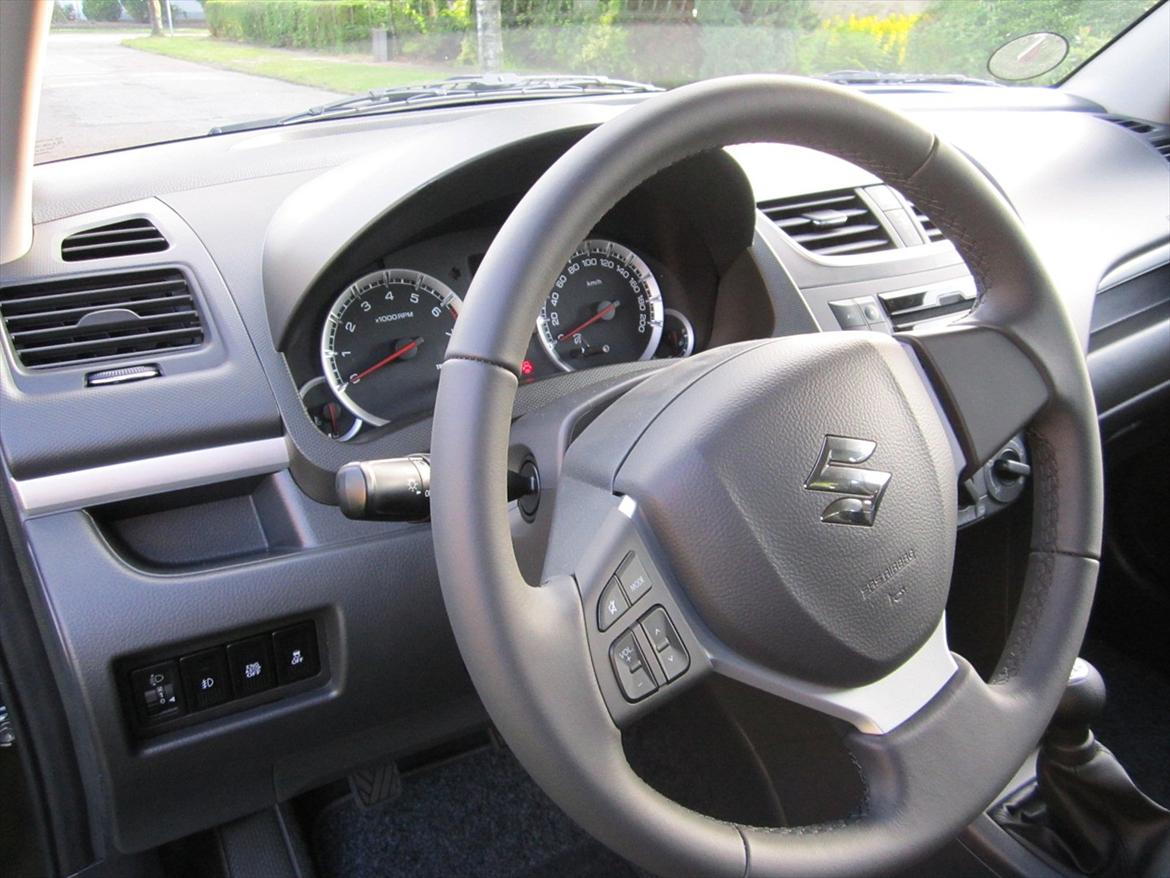 Suzuki Swift GL Aircon ECO billede 12