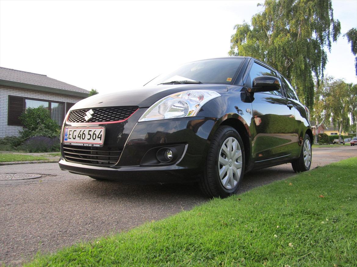Suzuki Swift GL Aircon ECO billede 3