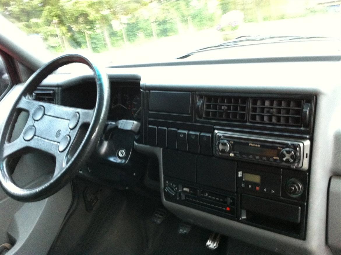 VW Transporter 2,4D Allrounder [SOLGT] billede 9