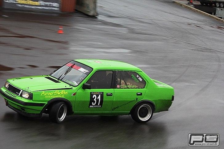 Volvo 360 sdm - Nu med ny lak, nye hjul og lidt mere "skud" i ;)  billede 1