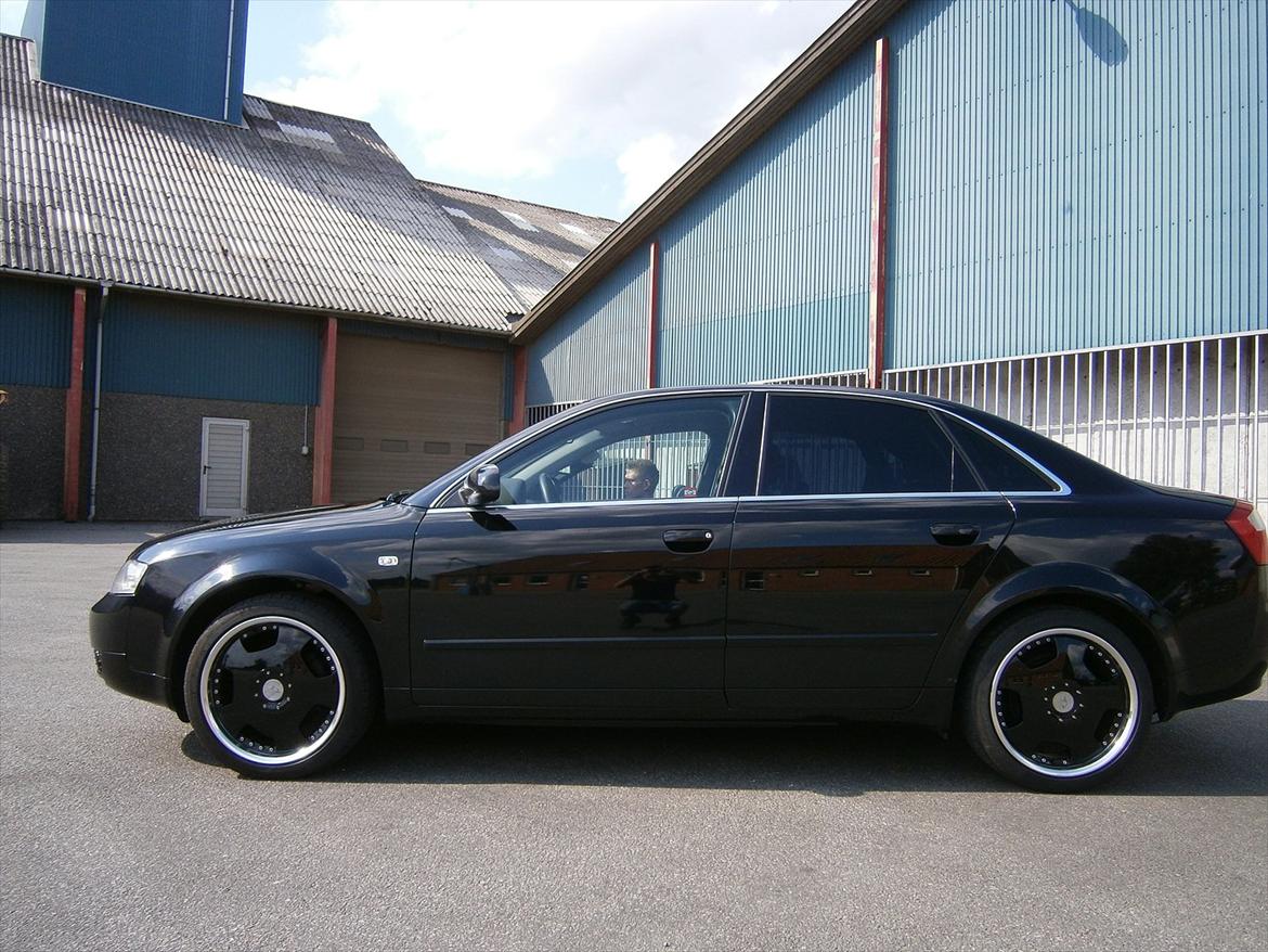 Audi A4 limo billede 10