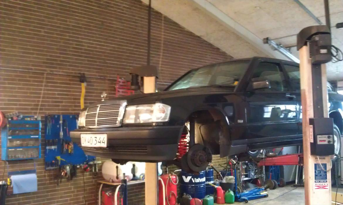 Mercedes Benz 190e (solgt) billede 10