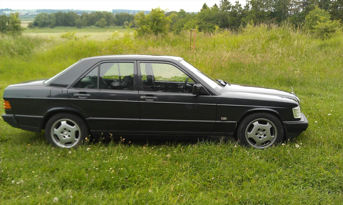 Mercedes Benz 190e (solgt) billede 4