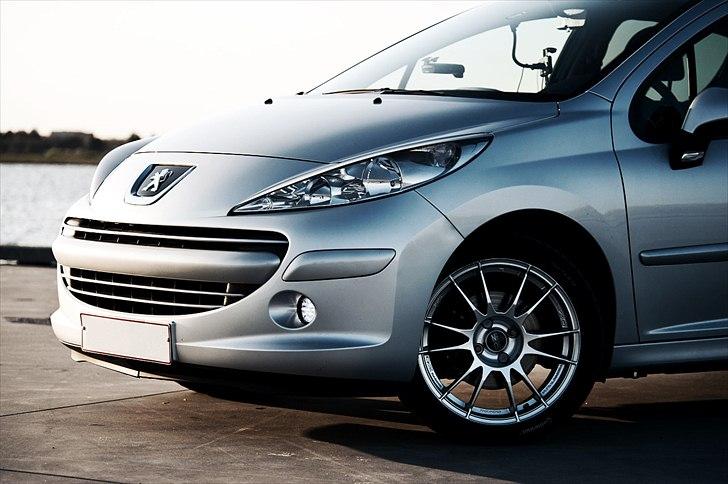 Peugeot 207 1.4 Comfort Plus - Ser godt ud med Ultraleggera billede 10
