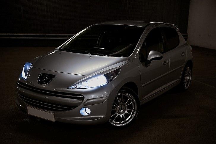 Peugeot 207 1.4 Comfort Plus billede 4
