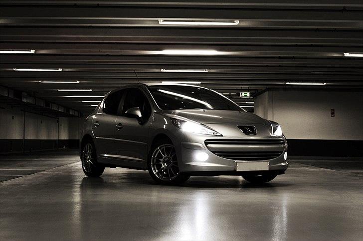 Peugeot 207 1.4 Comfort Plus billede 3