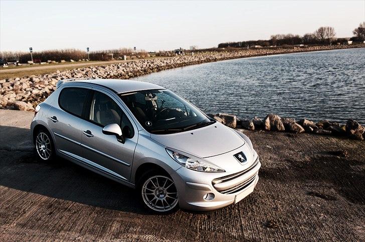 Peugeot 207 1.4 Comfort Plus billede 8