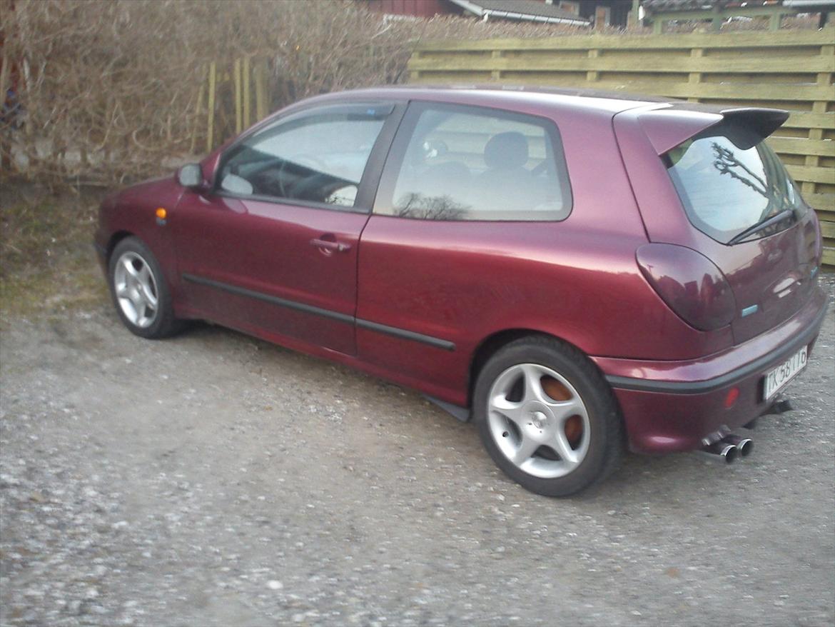 Fiat Bravo **Solgt** - Aftageligt træk har den sku også sådan en.. Og det VIRKER :-P  billede 9