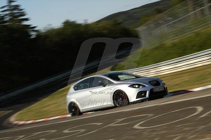Seat Leon Cupra - På nurburg ring billede 1