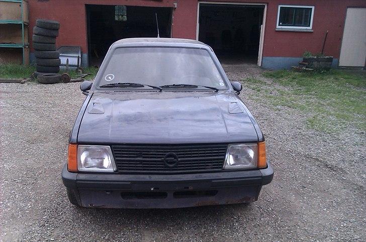 Opel Kadett D PROJEKT billede 1