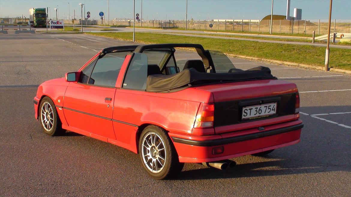Opel Kadett 2.0 GSI 16V Cabriolet [tidl. bil] billede 3