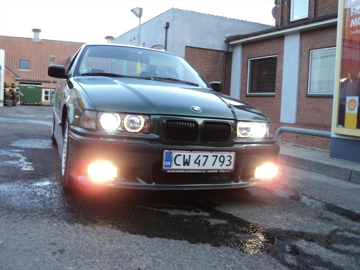 BMW 318i billede 13