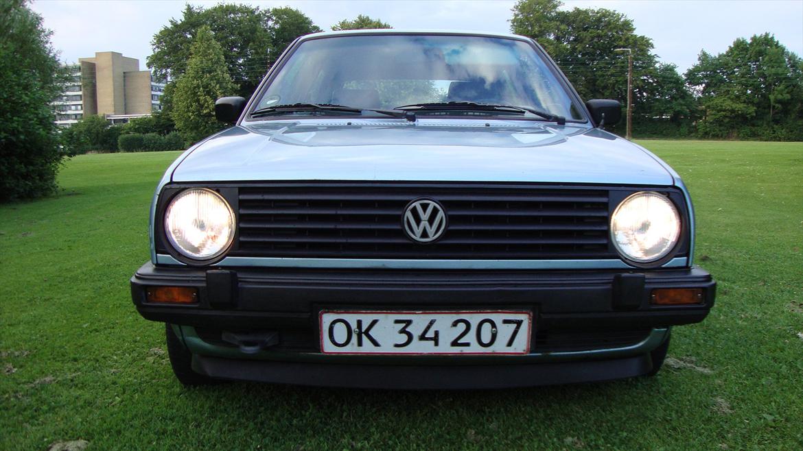 VW Golf 1,8 Manhattan. -Solgt. billede 1