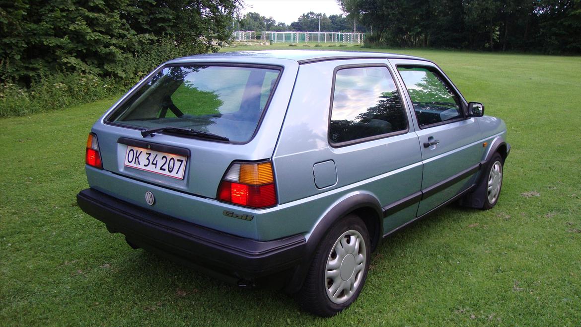 VW Golf 1,8 Manhattan. -Solgt. billede 2