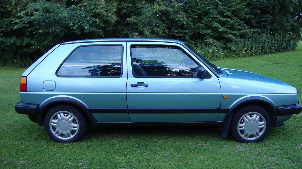 VW Golf 1,8 Manhattan. -Solgt. billede 3