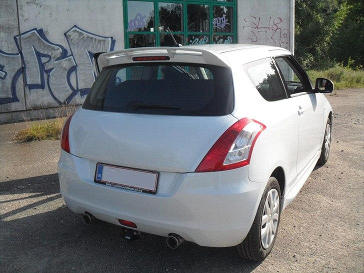 Suzuki swift GL 3 dørs billede 1