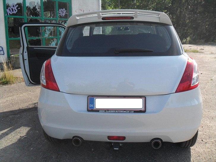 Suzuki swift GL 3 dørs billede 2