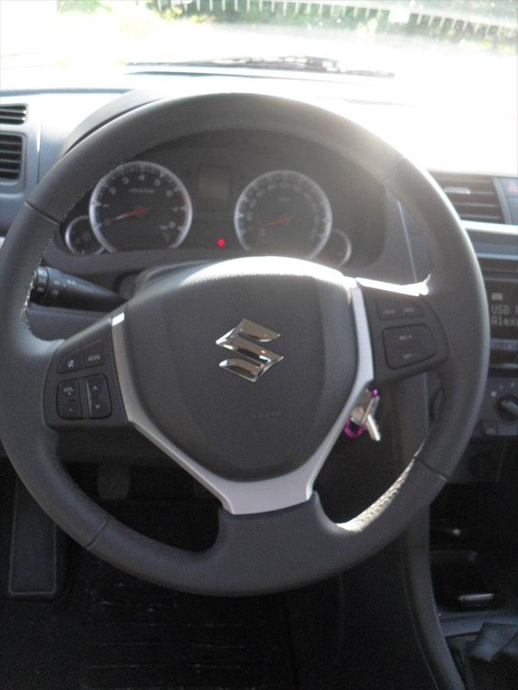 Suzuki swift GL 3 dørs billede 5