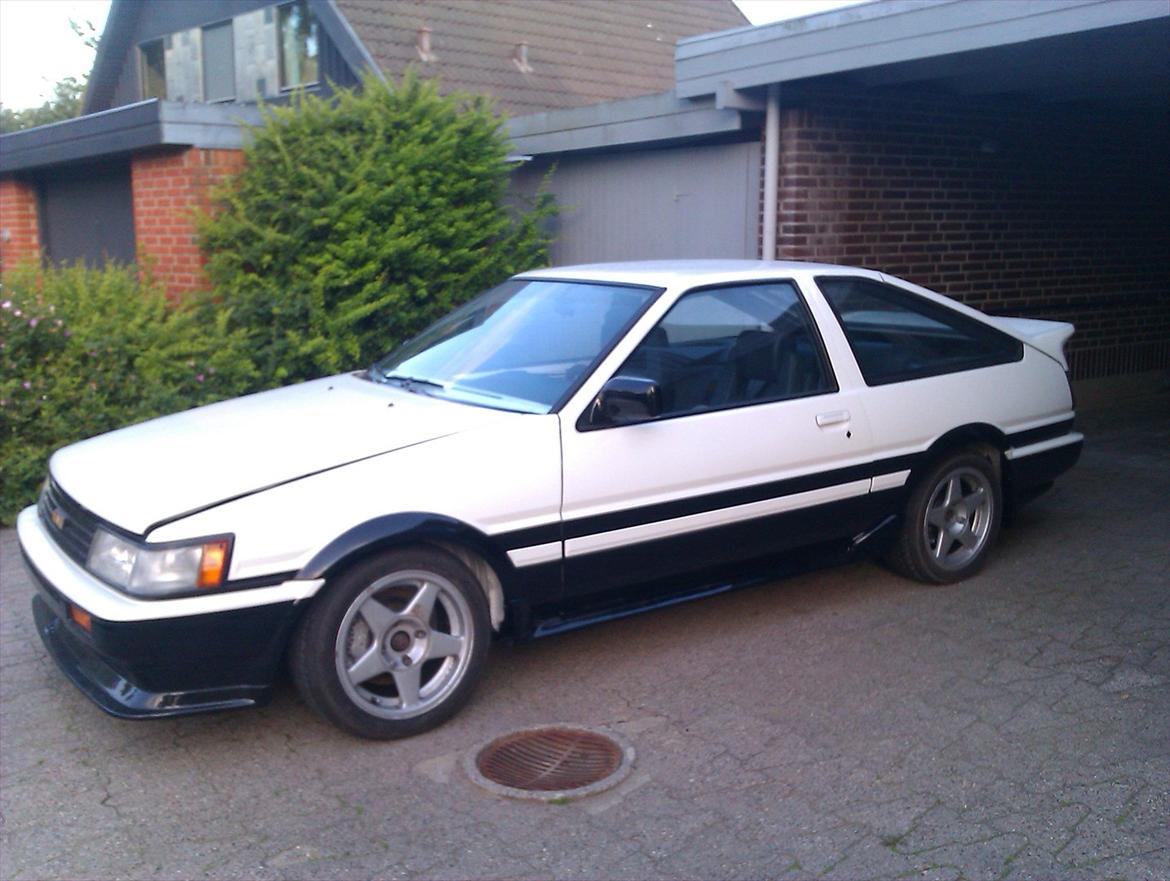 Toyota Corolla AE86 billede 1