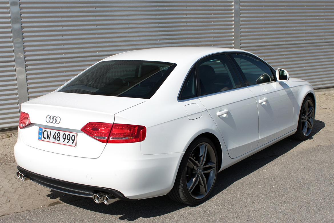 Audi A4 2,0 TDI - 143 HK billede 8