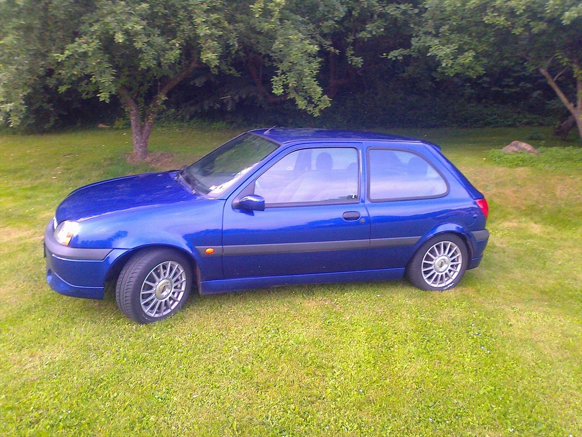 Ford Fiesta Sport SOLGT billede 2