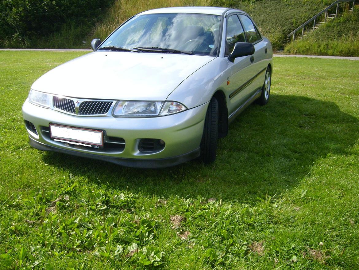 Mitsubishi Carisma billede 1