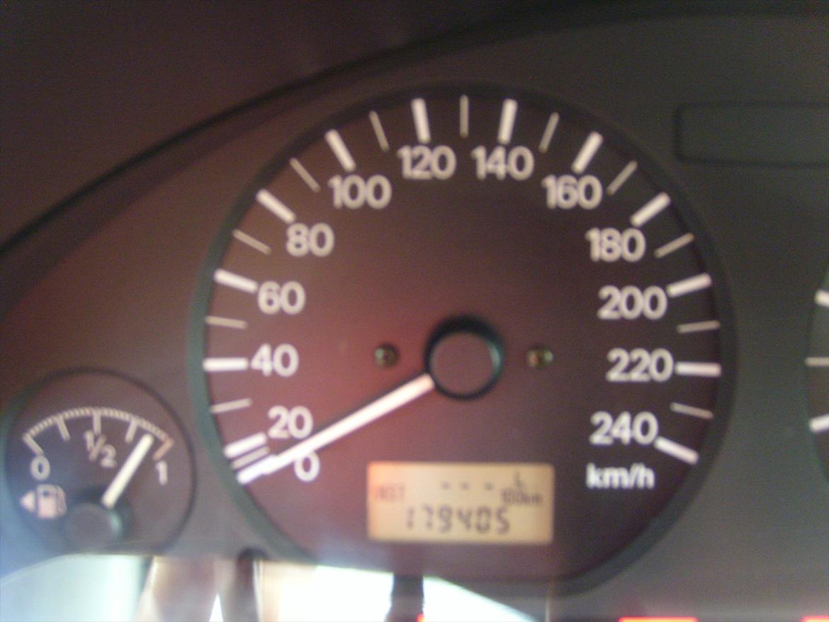 Mitsubishi Carisma billede 12