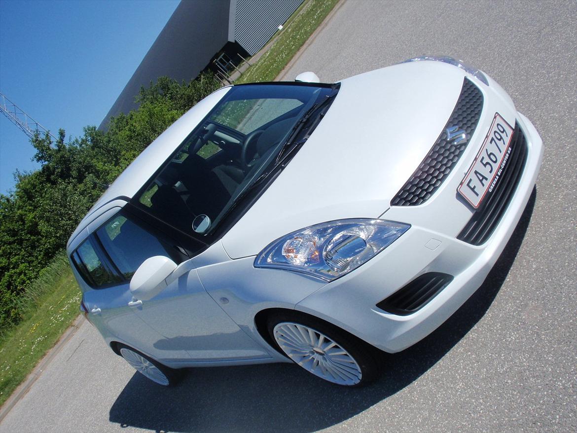 Suzuki Swift GL Aircon billede 3