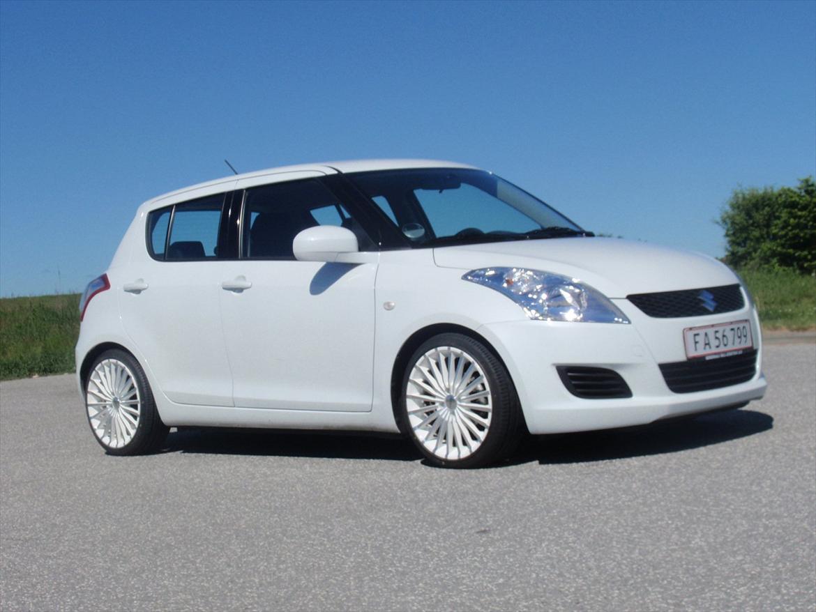 Suzuki Swift GL Aircon billede 4