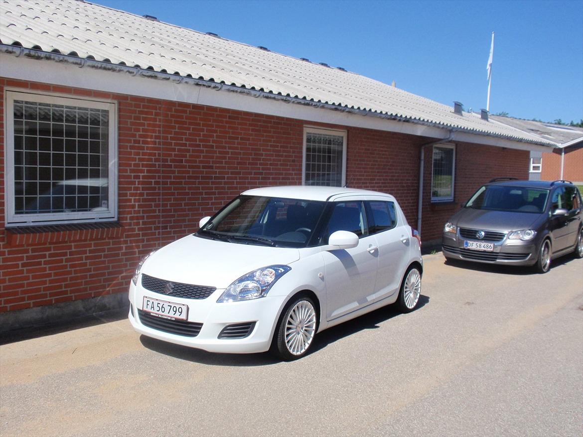Suzuki Swift GL Aircon billede 6
