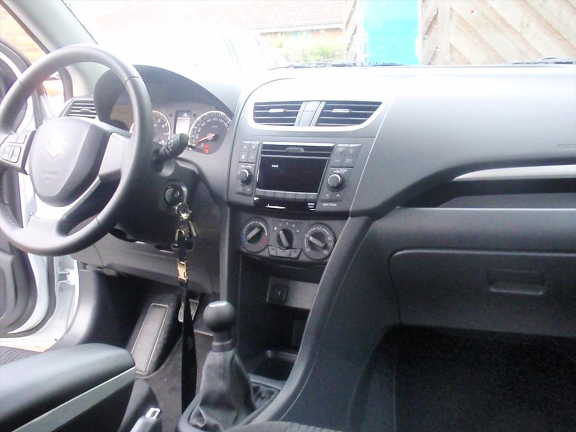 Suzuki Swift GL Aircon billede 13