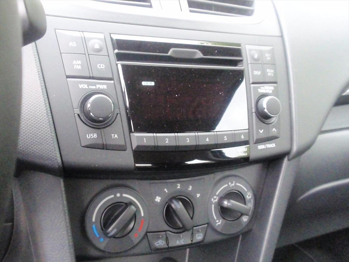 Suzuki Swift GL Aircon billede 14