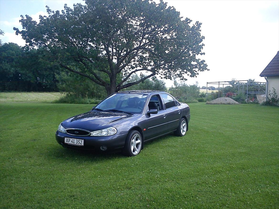 Ford Mondeo MK2 2.0  billede 1