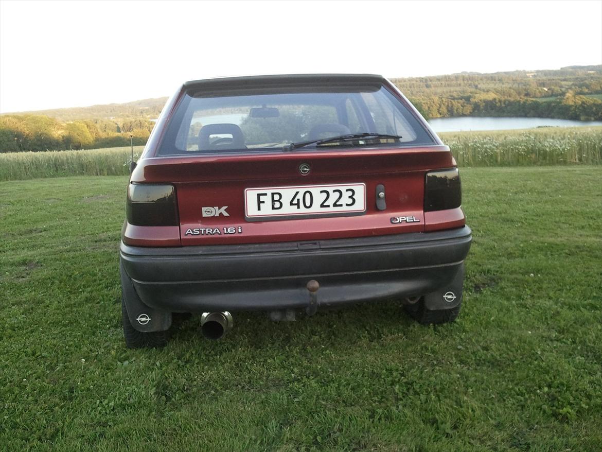 Opel Astra F billede 1