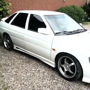 Ford escort 1,8i sport