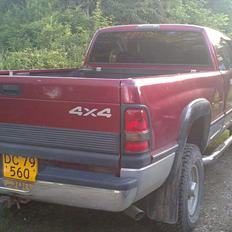 Dodge Ram 2500 SLT Laramie Ext Cab Longbed