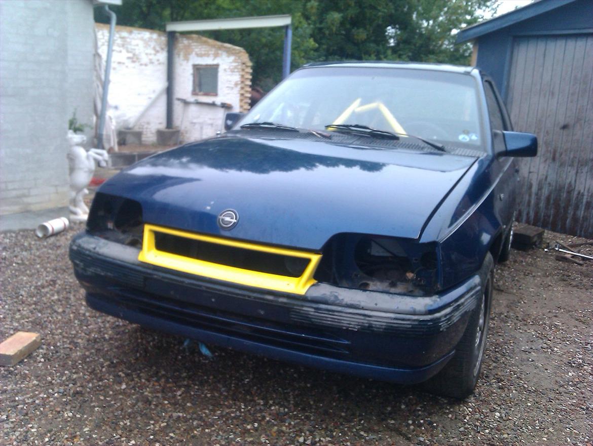 Opel Kadett E 1.6i billede 2