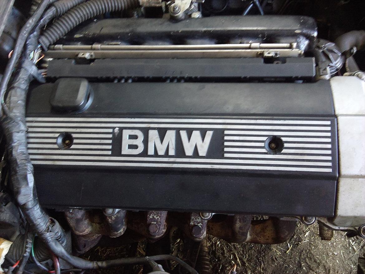 BMW e30 325i min gamle bil billede 8