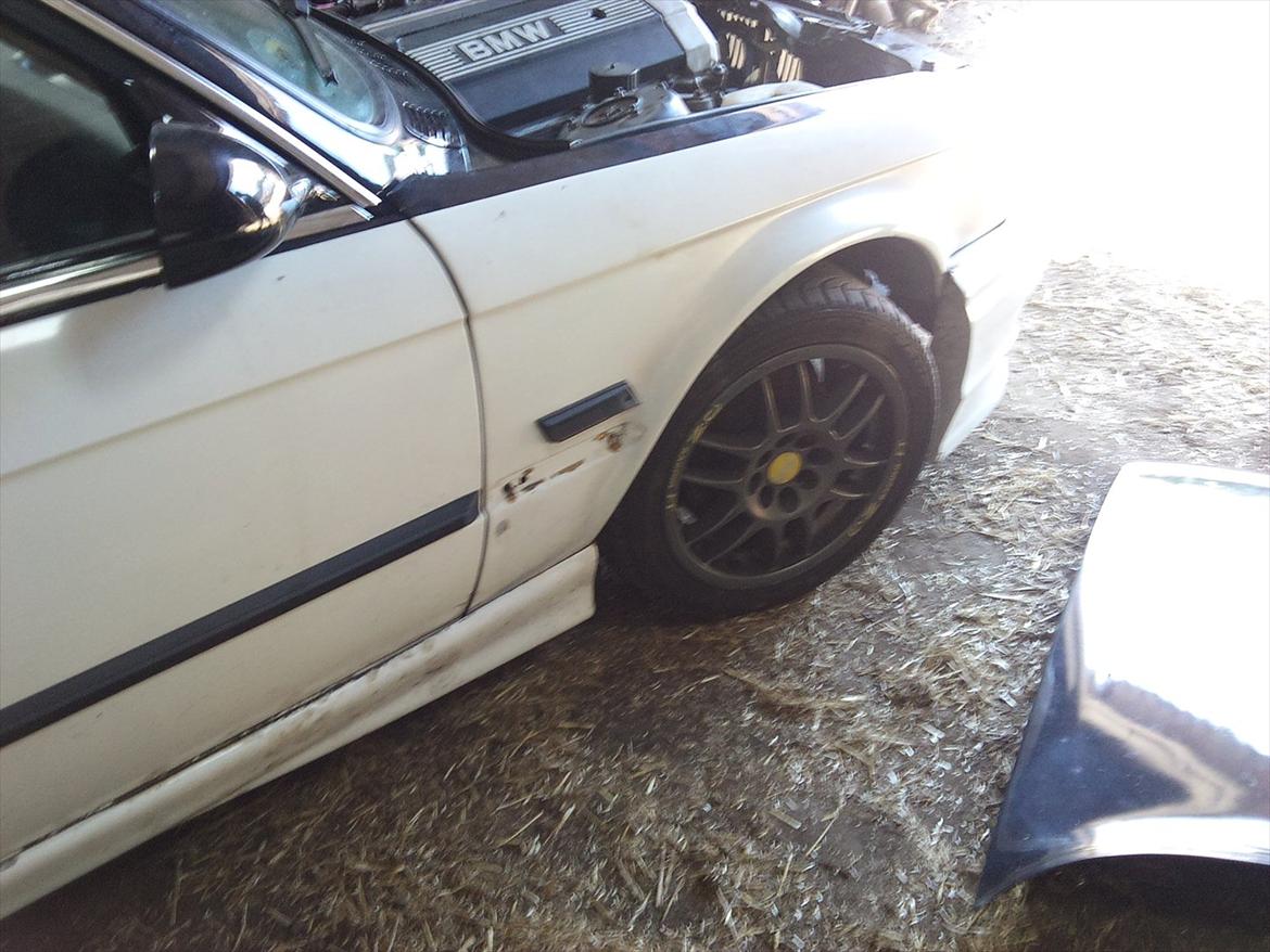 BMW e30 325i min gamle bil billede 9