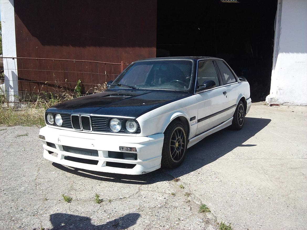 BMW e30 325i min gamle bil billede 10
