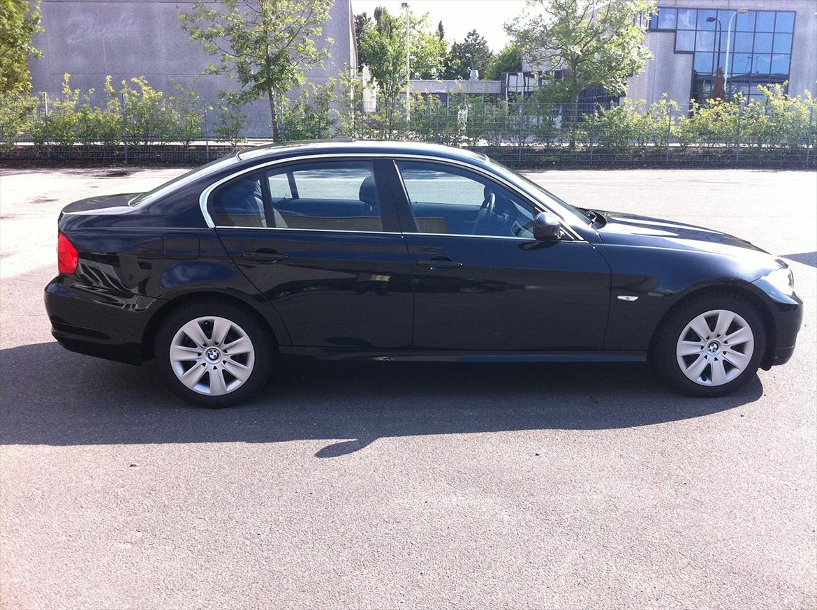 BMW 320d E90 billede 1