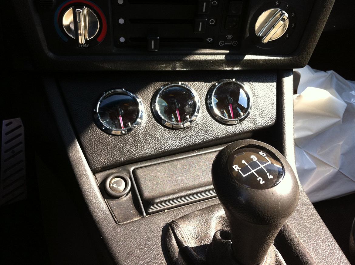 BMW E30 320i eta 2,7 SOLGT billede 6