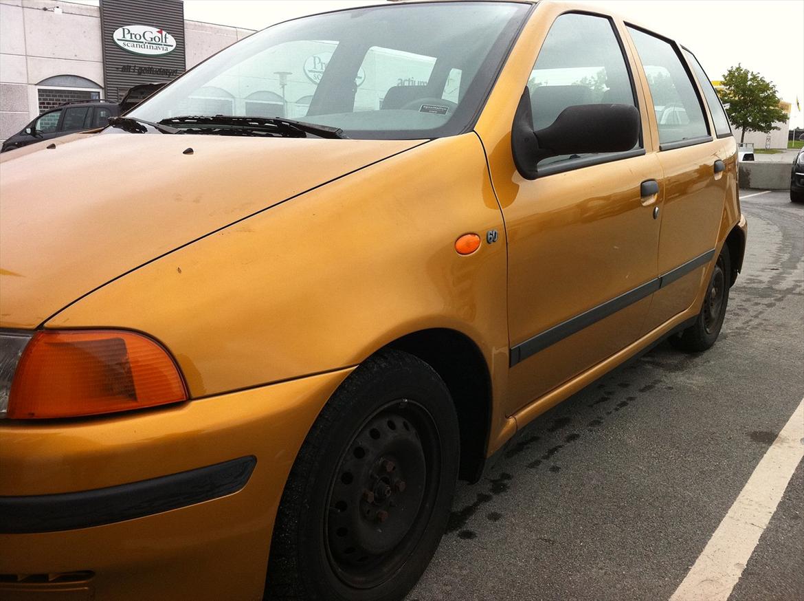 Fiat Punto 60 sx (skrottet) - efter de nye fjedre kom på. billede 4