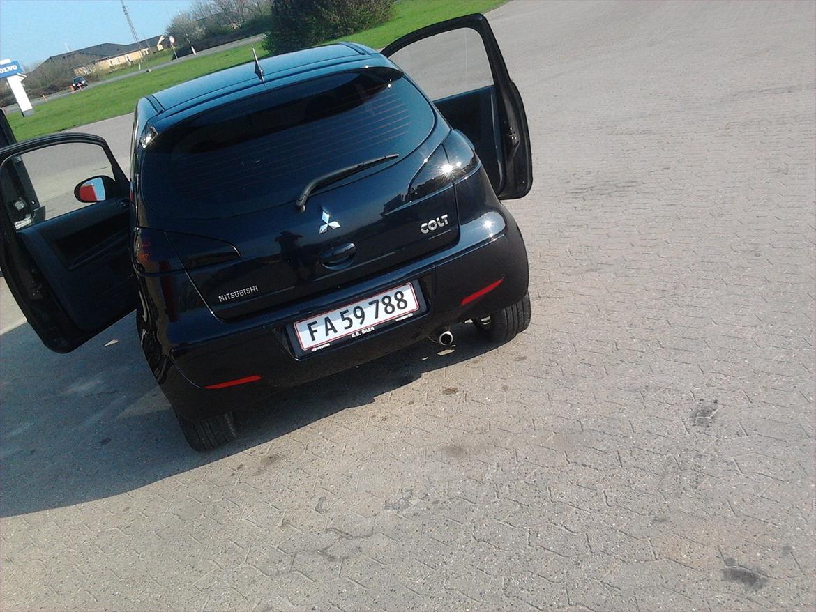 Mitsubishi colt billede 3