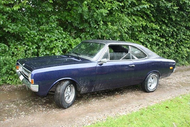 Opel commodore A Coupe 2500 billede 1