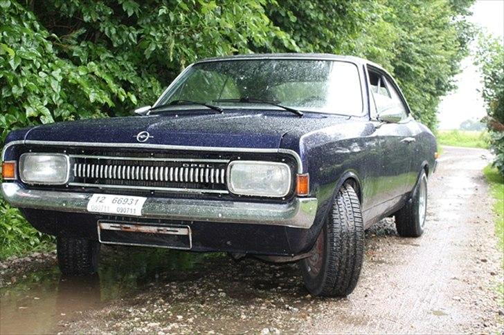 Opel commodore A Coupe 2500 billede 2