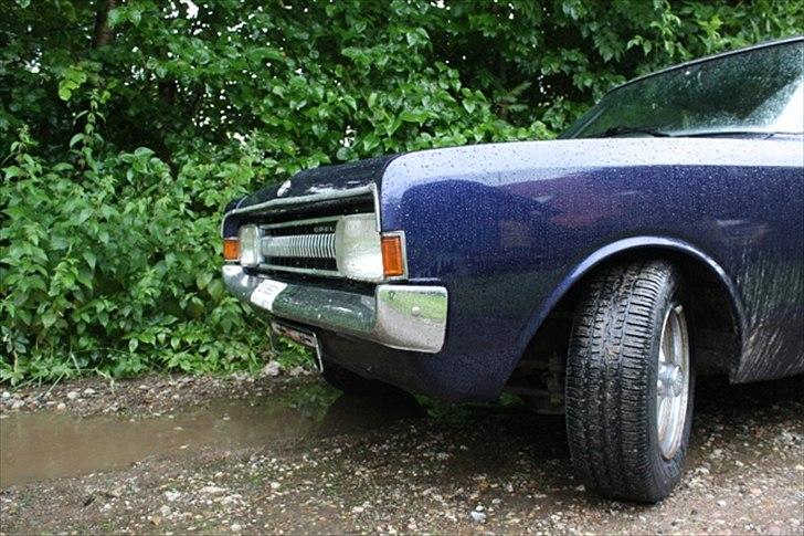 Opel commodore A Coupe 2500 billede 5