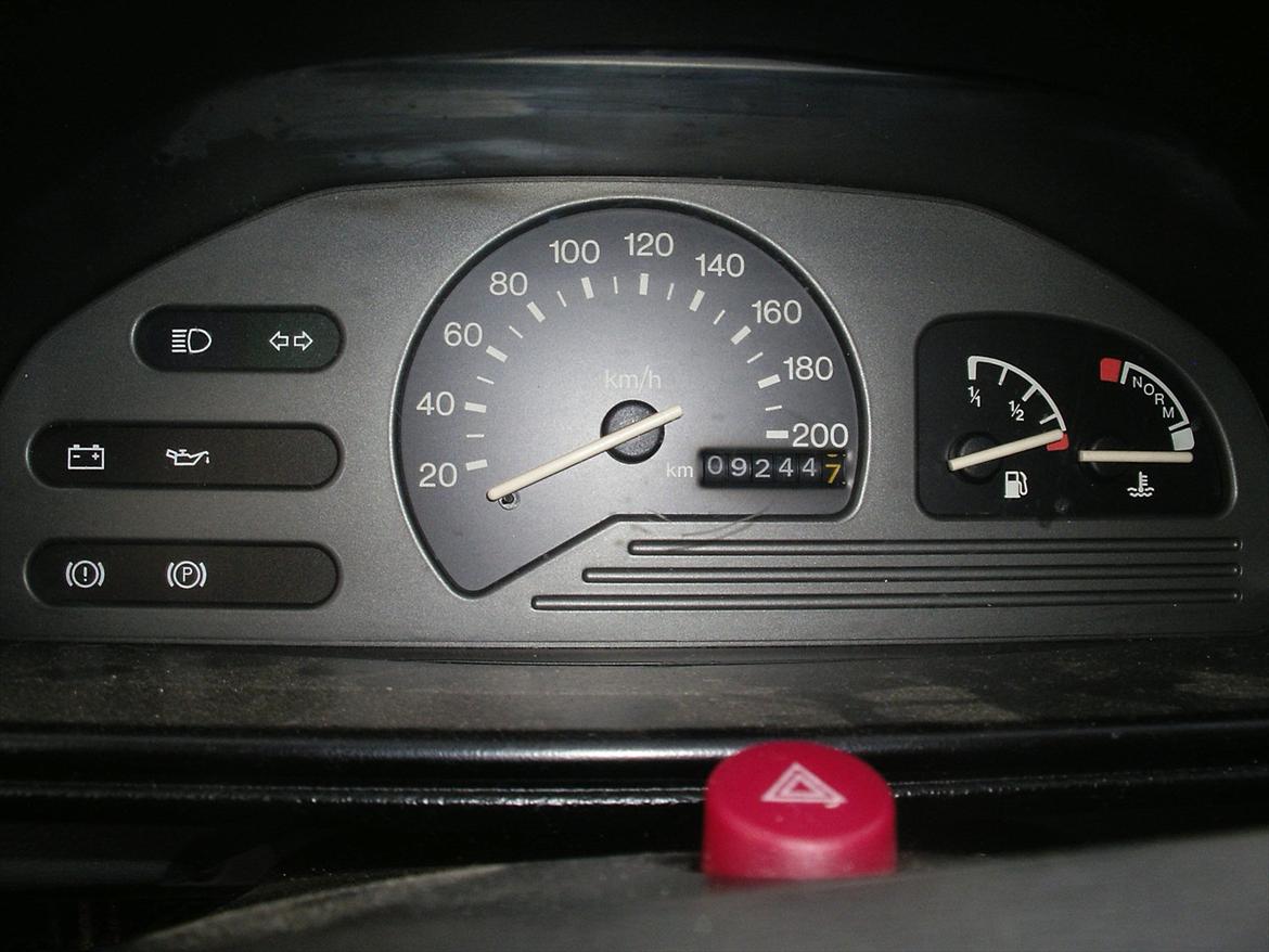 Ford fiesta 1,1 (DØD) - ja den har ikke gåret meget hehe :) billede 6