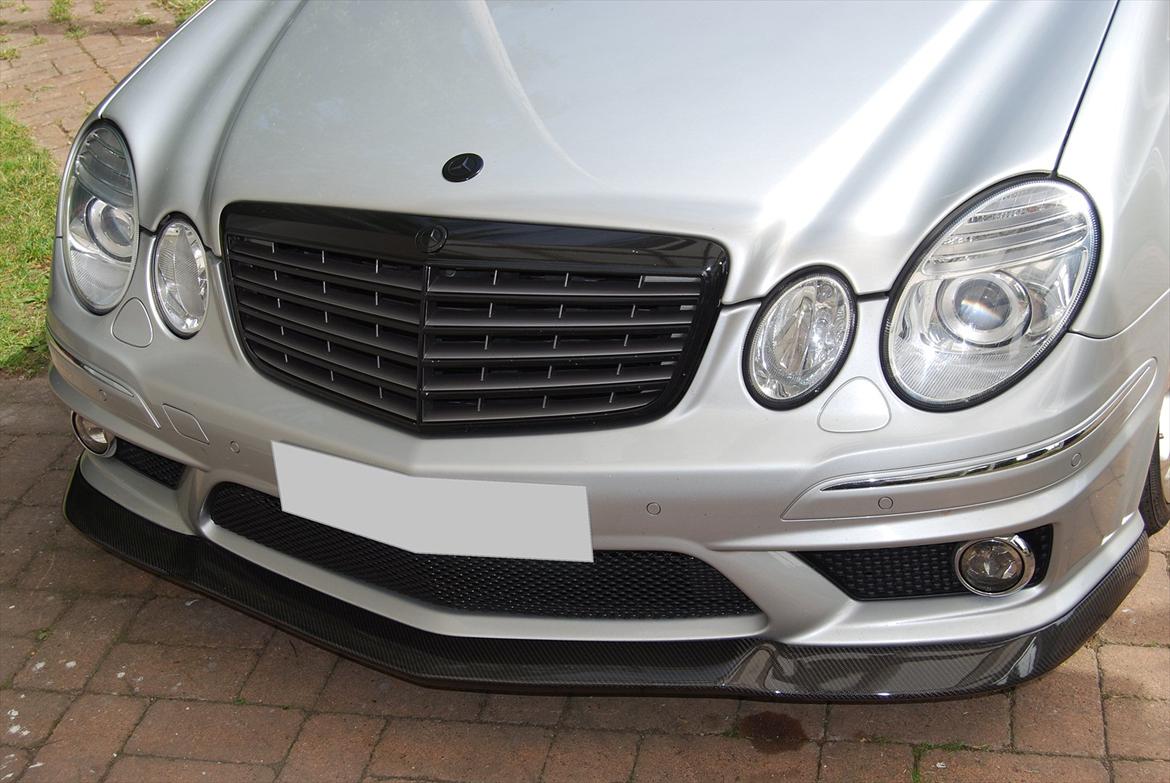 Mercedes Benz E55 AMG Carbon - Black Front.. billede 13